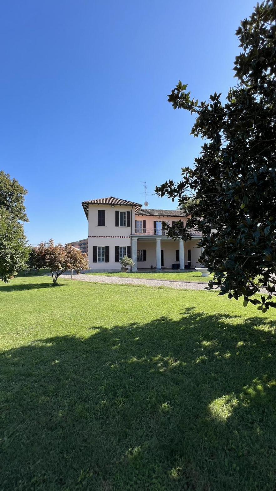רוצאנו Suites Mansion מראה חיצוני תמונה