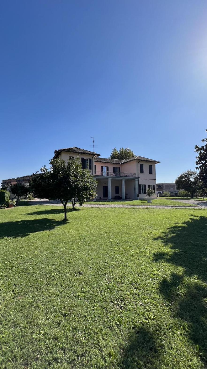 רוצאנו Suites Mansion מראה חיצוני תמונה