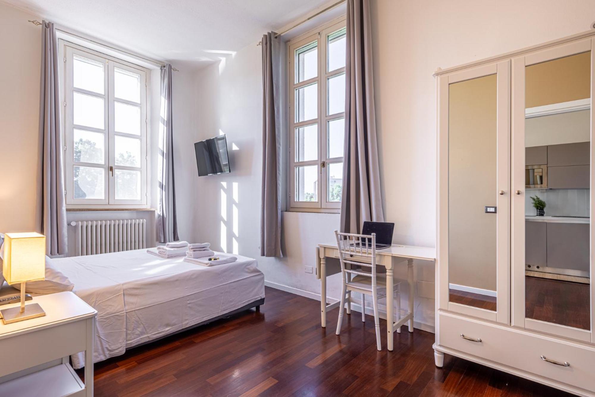 רוצאנו Suites Mansion מראה חיצוני תמונה