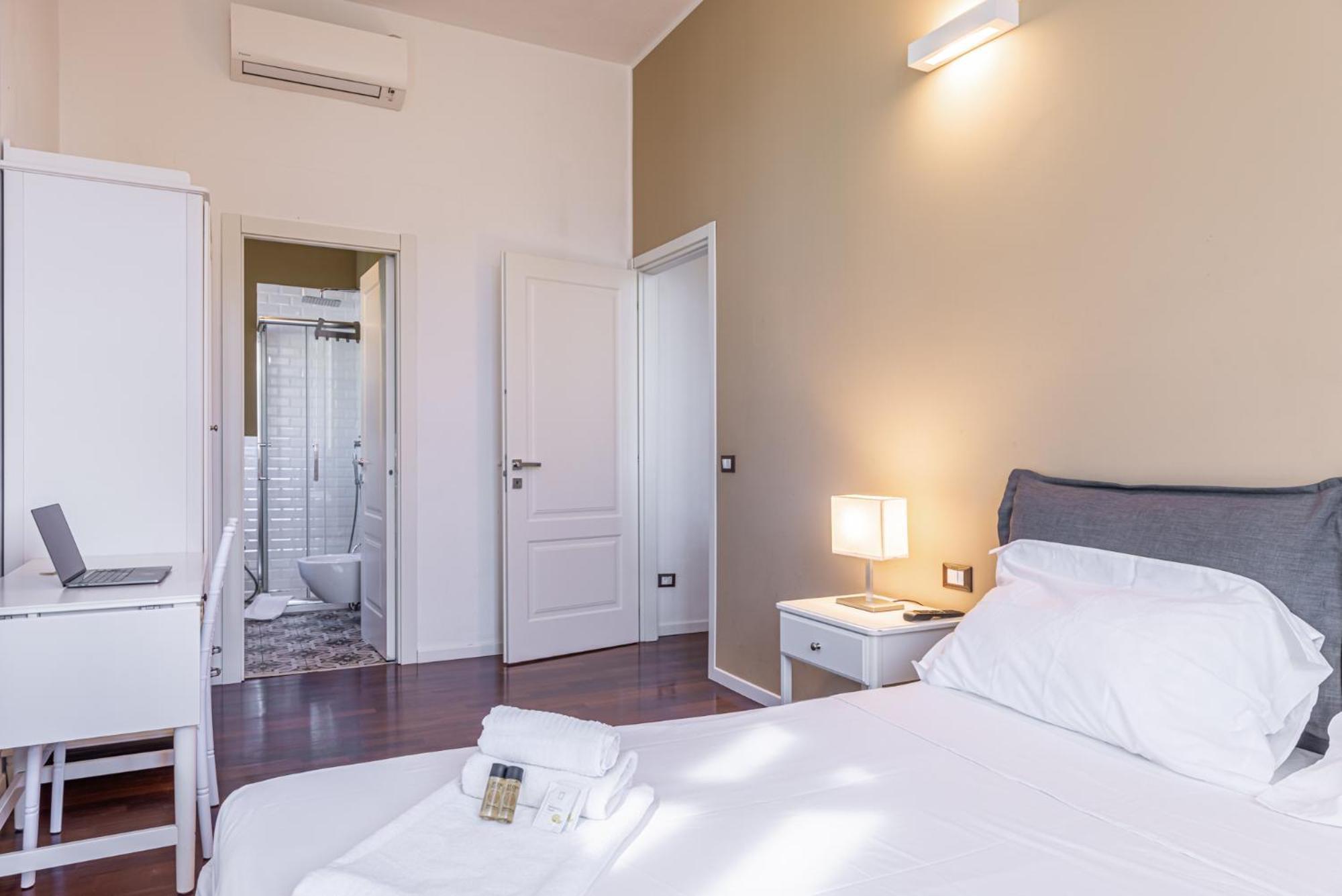 רוצאנו Suites Mansion מראה חיצוני תמונה