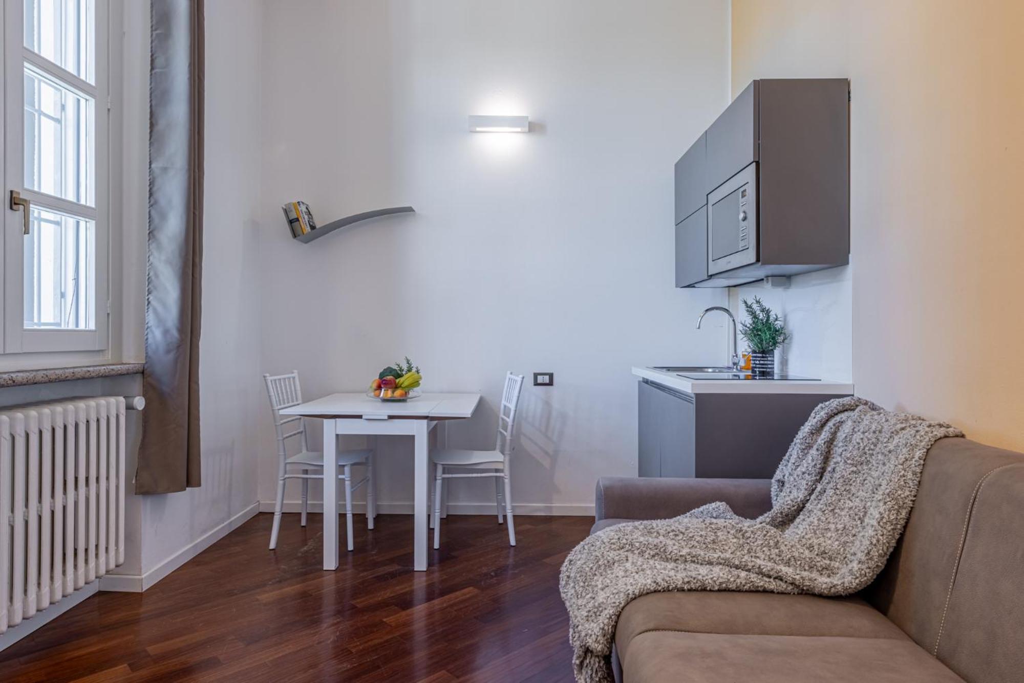 רוצאנו Suites Mansion מראה חיצוני תמונה