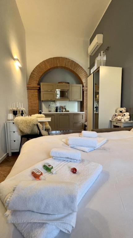 רוצאנו Suites Mansion מראה חיצוני תמונה